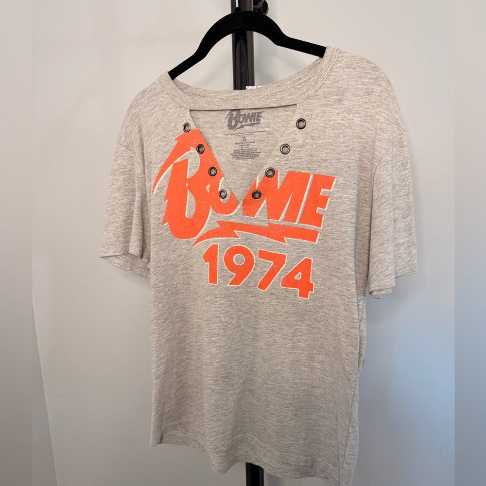 Size Small Bowie Graphic Tee